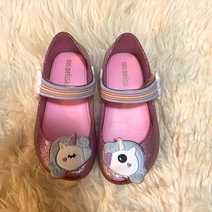 Mini Melissa Unicorn toddler size 8